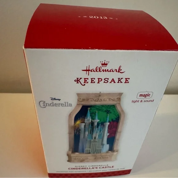 Hallmark Keepsake Ornament 2013 DISNEY CINDERELLA CINDERELLA'S CASTLE - Picture 4 of 10